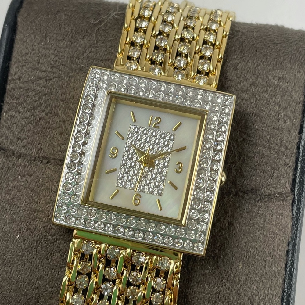 Multiple band and crystal band watch - Picture 4 of 7